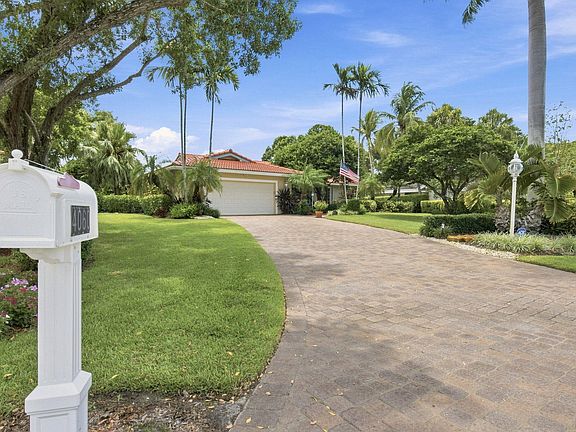 3rd image of 4060 Cypress Hammock Lane