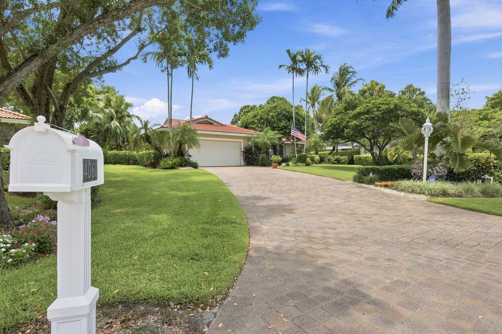 4060 Cypress Hammock Lane, photo 3