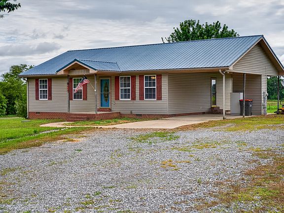 3rd image of 618 Lear Rd