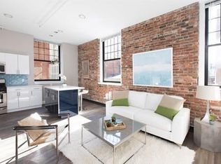 4 Hamilton Pl #305, Boston, MA 02108