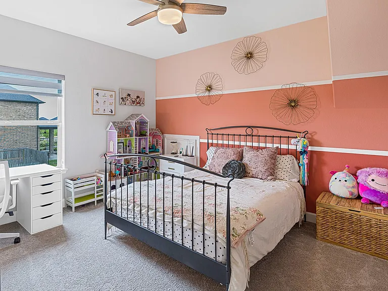 5615 Logan Ridge Ln — Photo 36