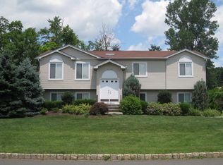 38 Marycrest Rd, West Nyack, NY 10994