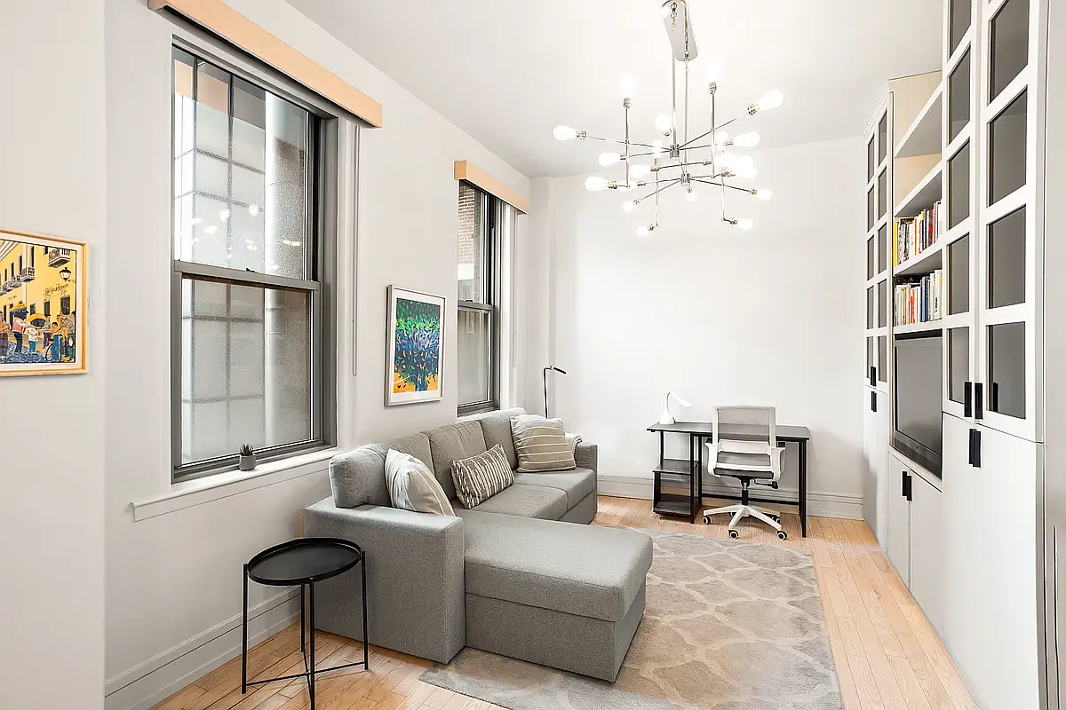 120 Greenwich Street — Photo 1