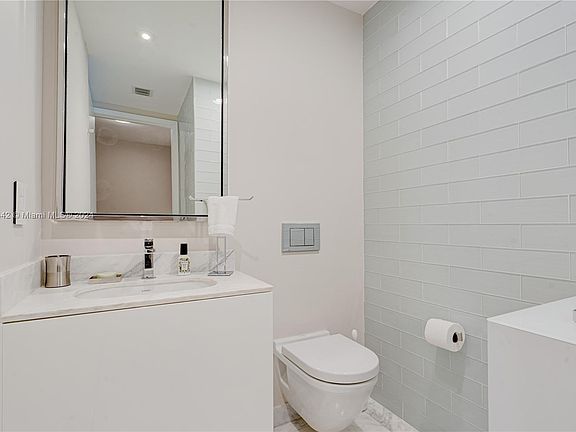 4th image of 10201 Collins Ave Unit 1007