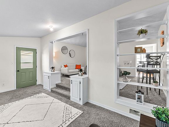 4th image of 303 Orchard Hill Dr