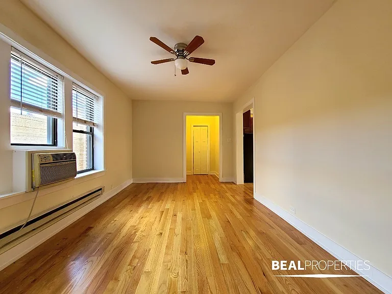 3722 N Pine Grove Ave #W3 — Photo 3