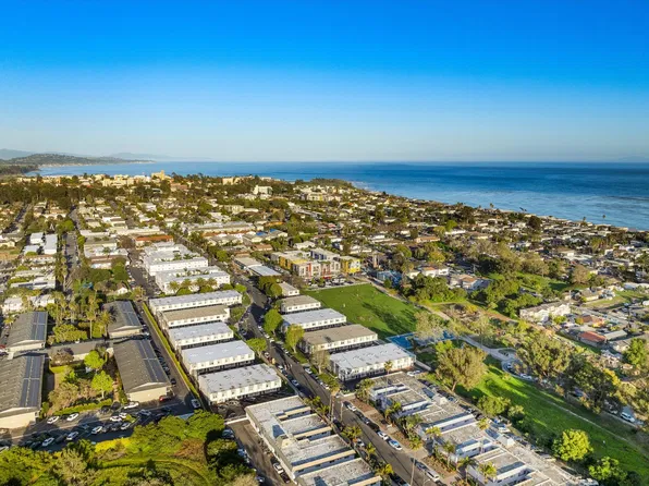Quiet Isla Vista Apartment Complex
