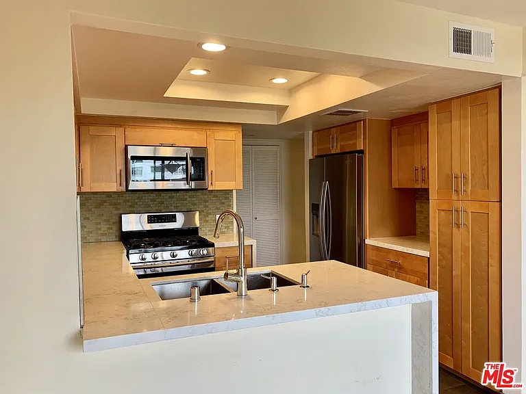 12412 Texas Ave #302 — Photo 4