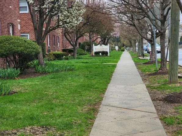 715 Broad Ave APT 1A, Ridgefield, NJ 07657