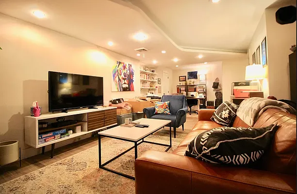 Rented by Compass | media 2