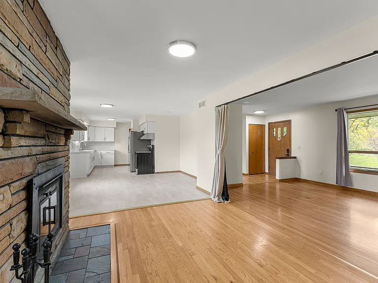 20325 Westview Dr — Photo 30