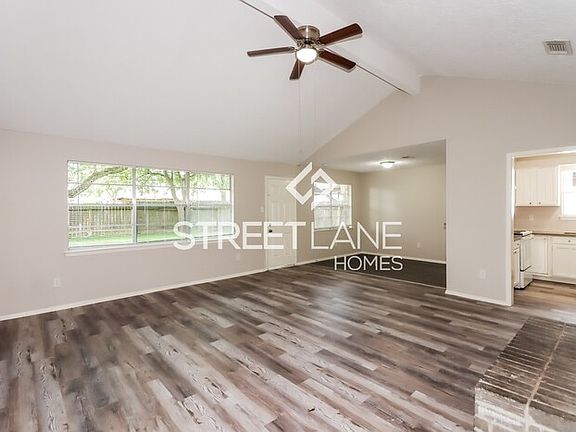 3rd image of 2755 N Camden Pkwy