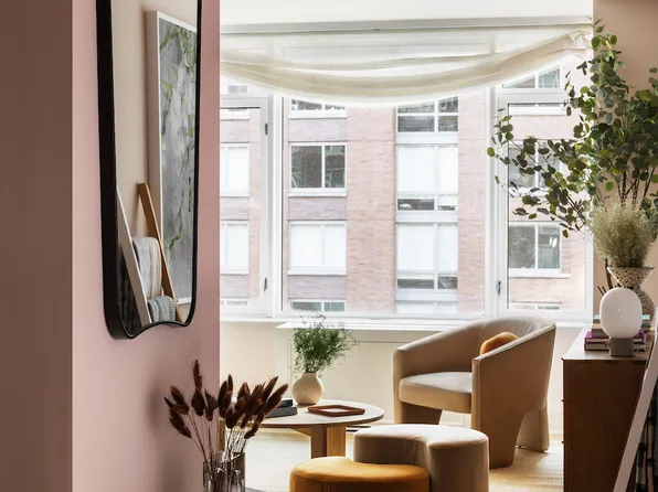 210 Warren Street image 4 of 9