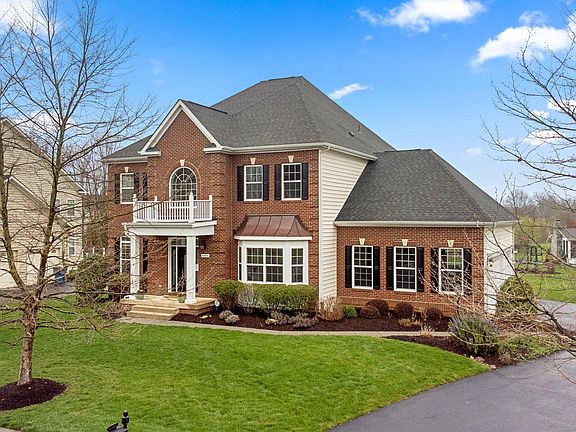 3rd image of 21934 Colonial Hills Dr