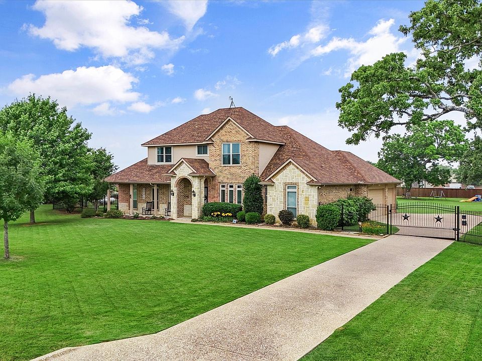 1st image of 813 Tye Crossing Ct