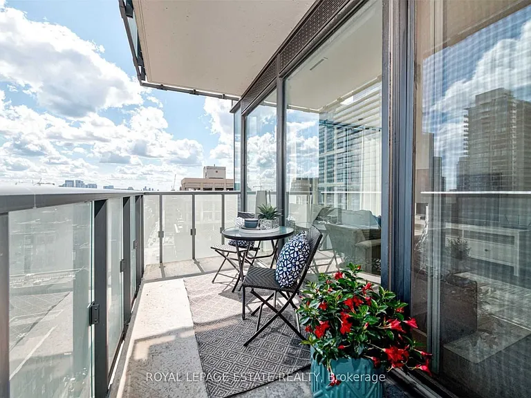 101 Peter St #1709 — Photo 14