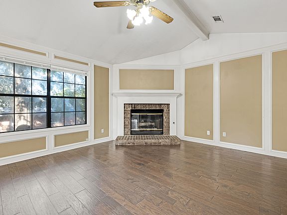 4th image of 1703 Broken Hill Dr