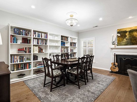 3rd image of 4637 N Laurel Oaks Dr