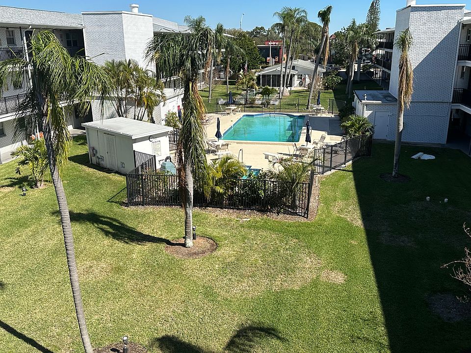 1st image of 4050 4th St N APT 110