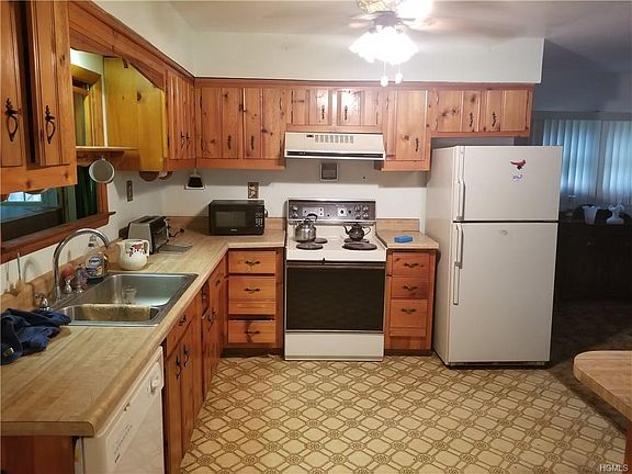 2nd image of 56 Newton Dr