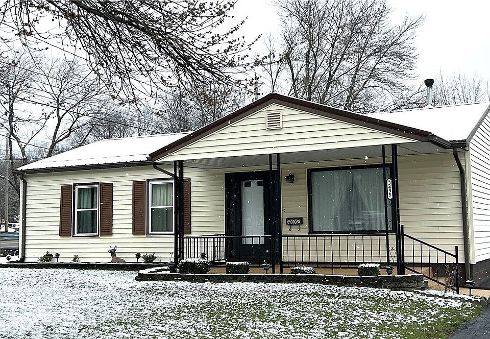 1st image of 3495 Oakview Dr