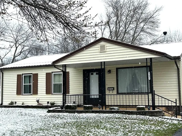 3495 Oakview Dr, Girard, OH 44420