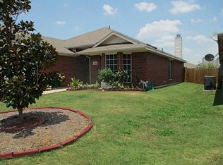 1016 Castille Dr, Grand Prairie, TX 75051