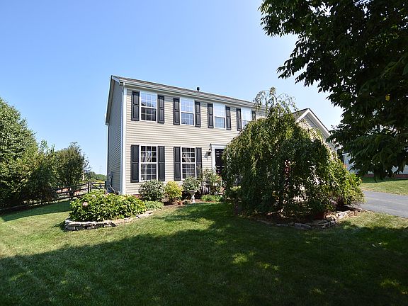 2nd image of 7840 Livingston Ct