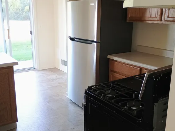 8936 Sheridan Rd #19, Kenosha, WI 53143