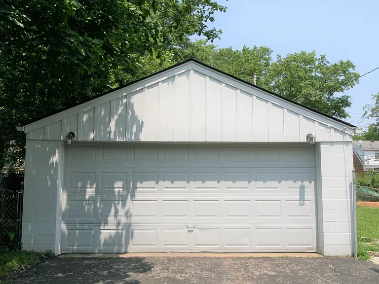 529 Reed Ln — Photo 3