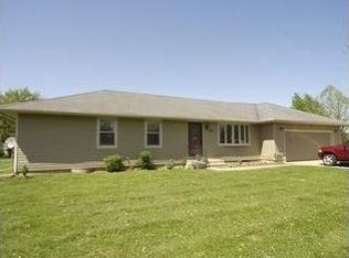 302 W Maple St, Archie, MO 64725