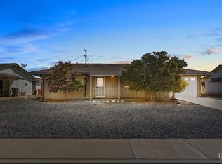 504 Pebble Beach Dr, Bakersfield, CA