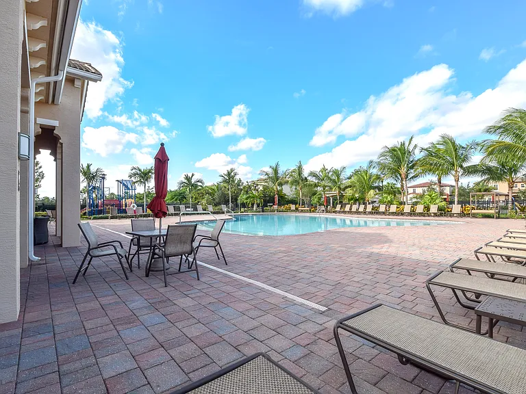 193 Porgee Rock Pl — Photo 40
