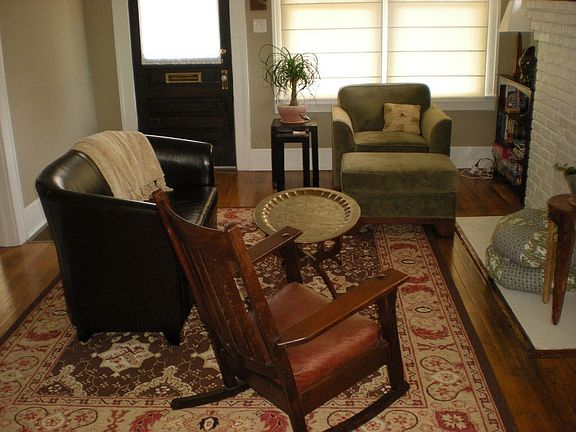 Cute house - neat as a pin