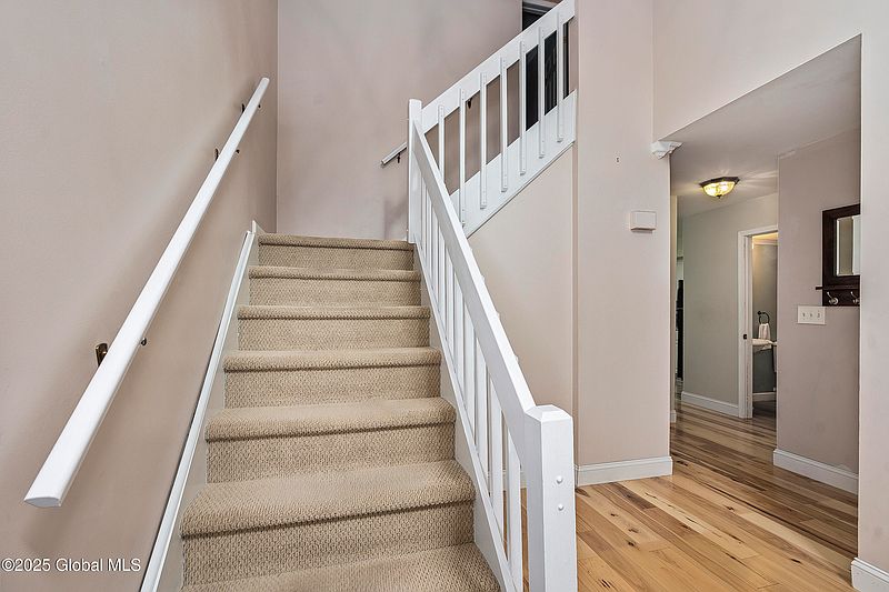 3rd image of 110 Deer Run Drive