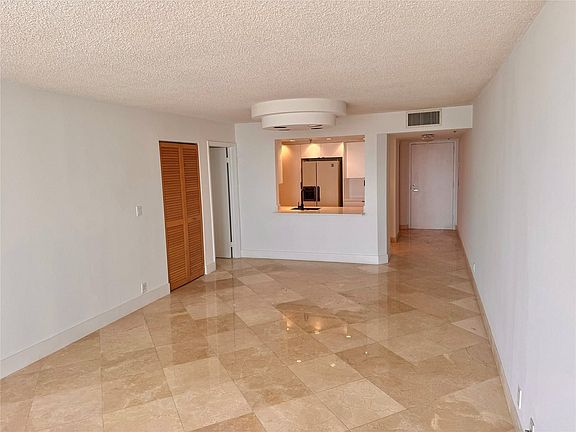 3rd image of 1717 N Bayshore Drive #3652