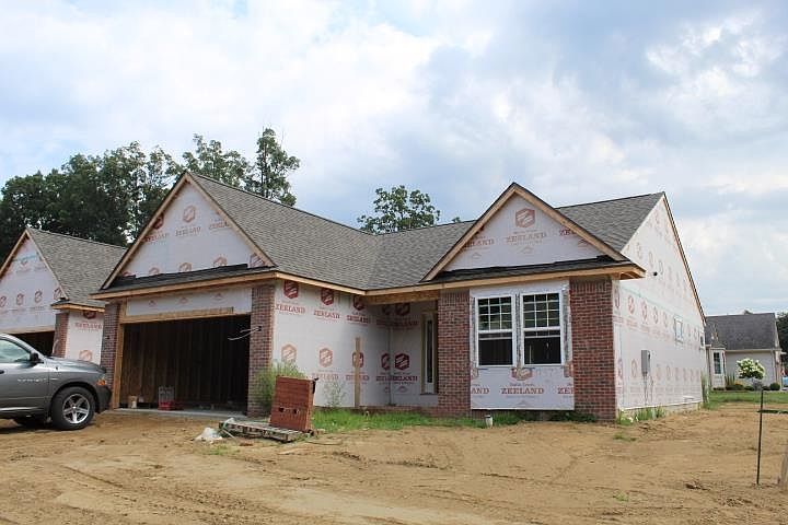 1st image of 11373 Hidden Oaks Dr