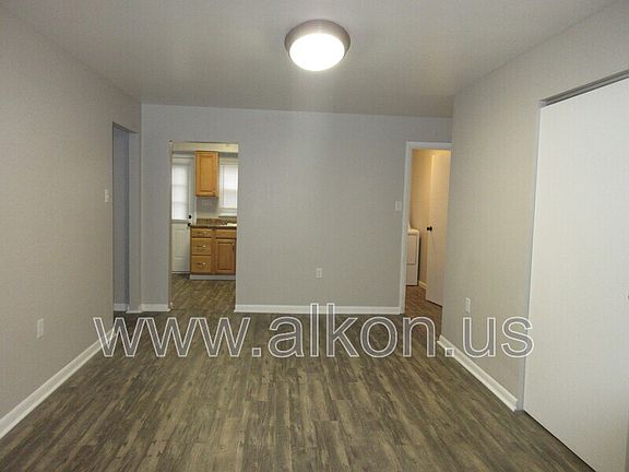 5th image of 2128 Eccles