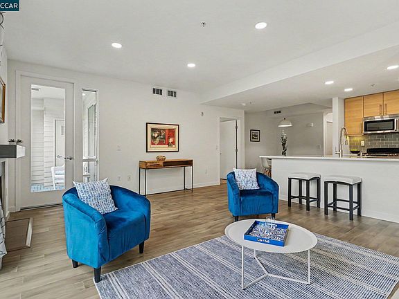 3rd image of 1655 N California Blvd APT 248
