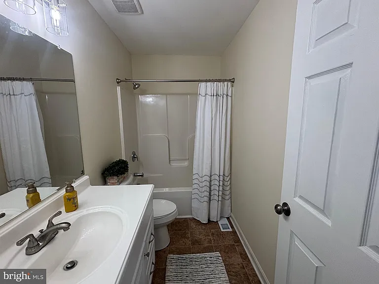 476 W Harvest Ln — Photo 22