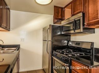 127 N Doheny Dr #103, Los Angeles, CA 90048