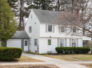 21 Colonial Sq, Burlington, VT 05401