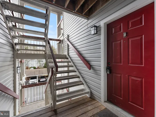 18502 Boysenberry Dr APT 155-73, Gaithersburg, MD 20879