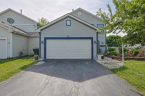 1854 S Fallbrook Dr Photo 1