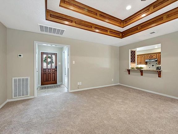 4th image of 6906 Middlefield Dr