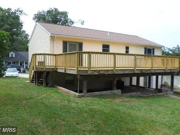 2nd image of 6949 Lennox Ave