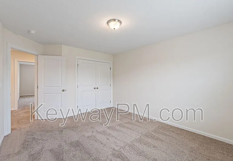 585 Hampton Dr — Photo 27
