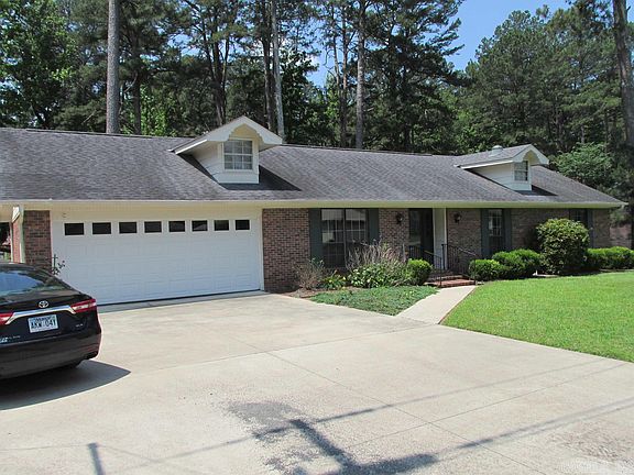 3rd image of 1711 Millcreek Dr