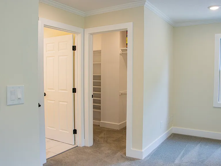 3423 Yellow Creek Rd — Photo 32