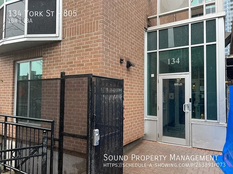 134 York St #805 — Photo 21